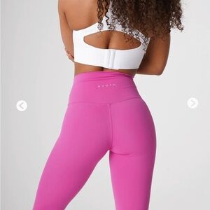 NVGTN Wild Berry Signature 2.0 Leggings